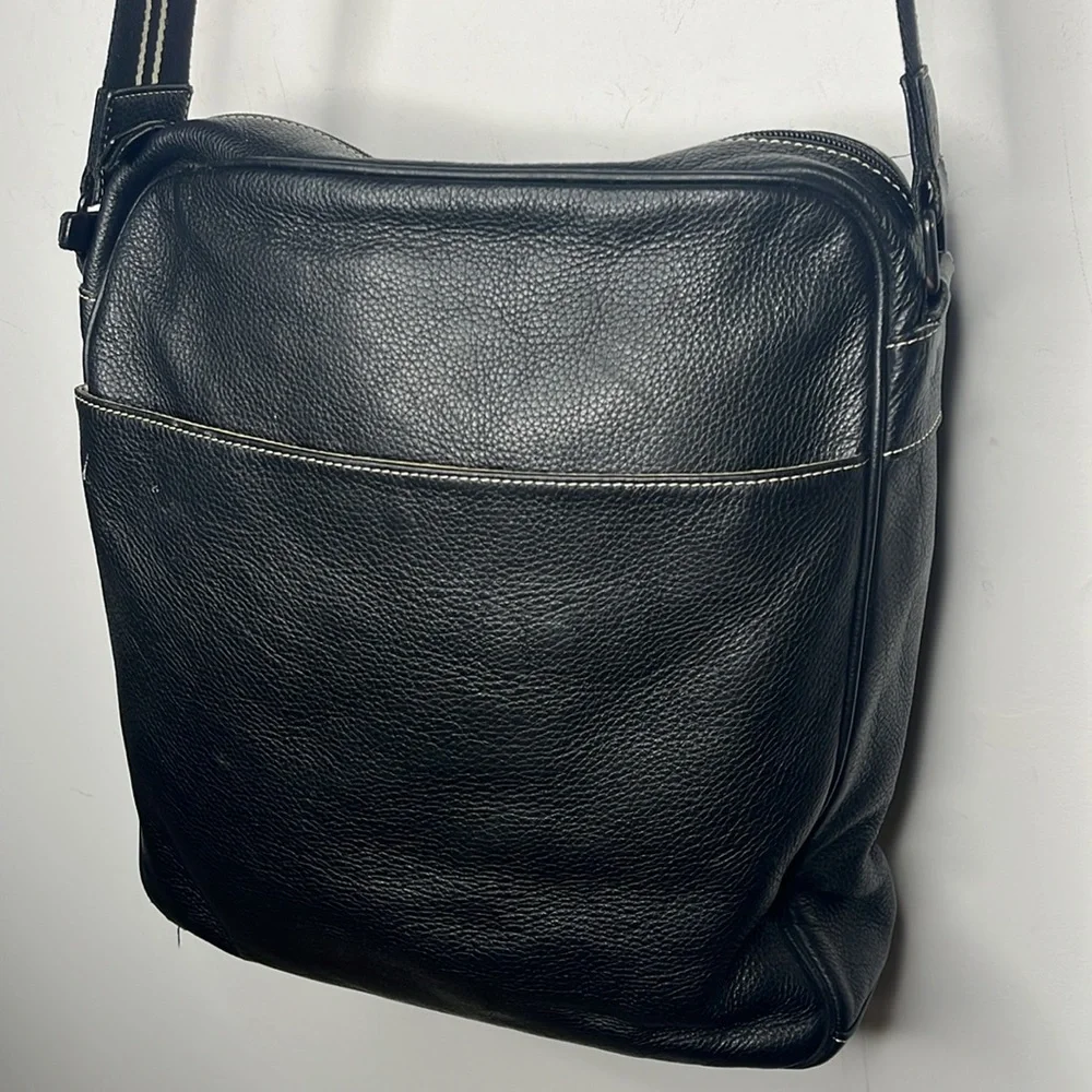 StorkSak Diaper Bag Unisex Style Jamie Black Pebbled Leather EUC